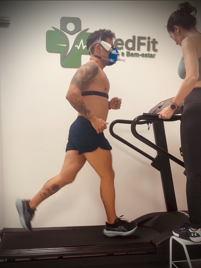 Teste de VO₂max com máscara de ventilometria na MedFit
